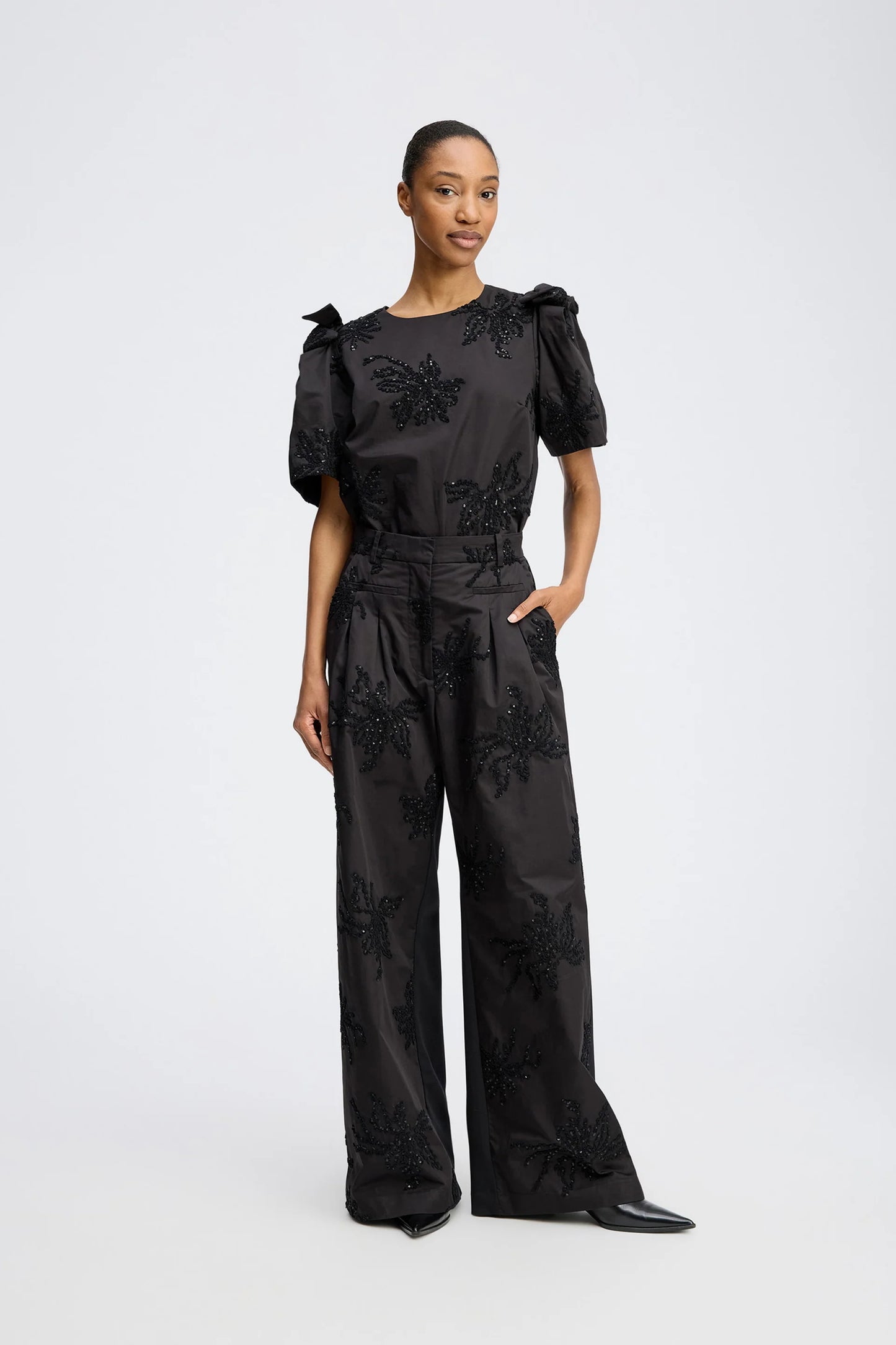Ryme Top Black