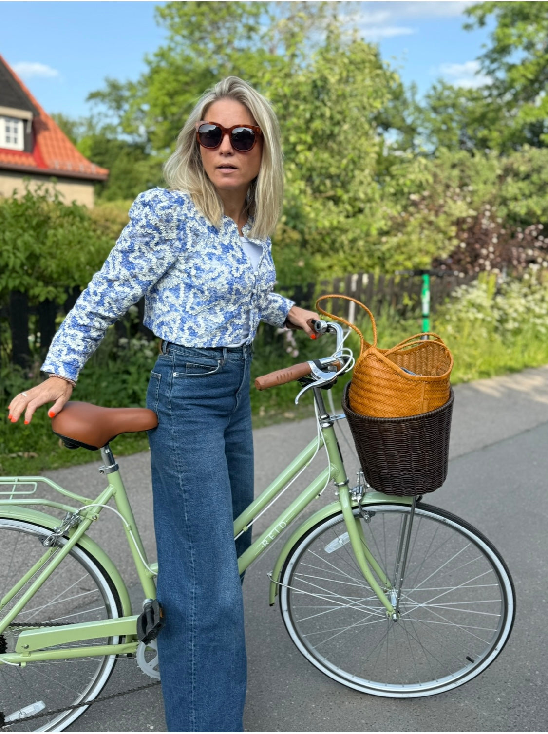 Embroidered Jacket Blue Bloom