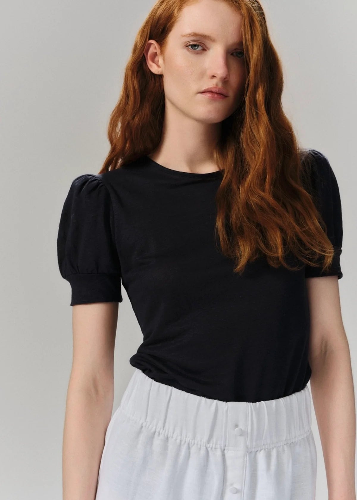 Madeleine Linen Tee Black