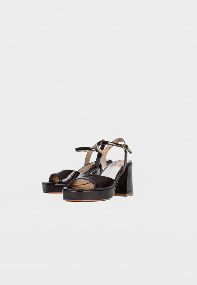 Cille Naplak Brown