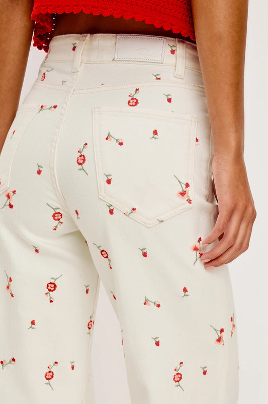 Getty Crop Ecru Romantic Floral