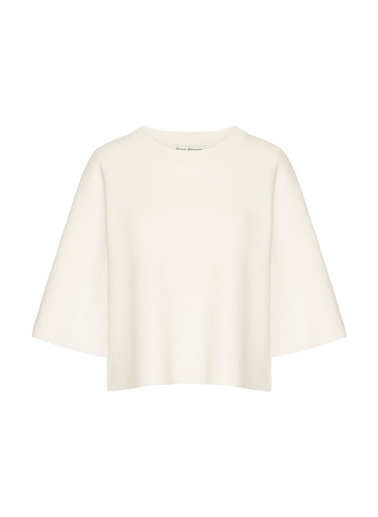 Jackie Tee Creme