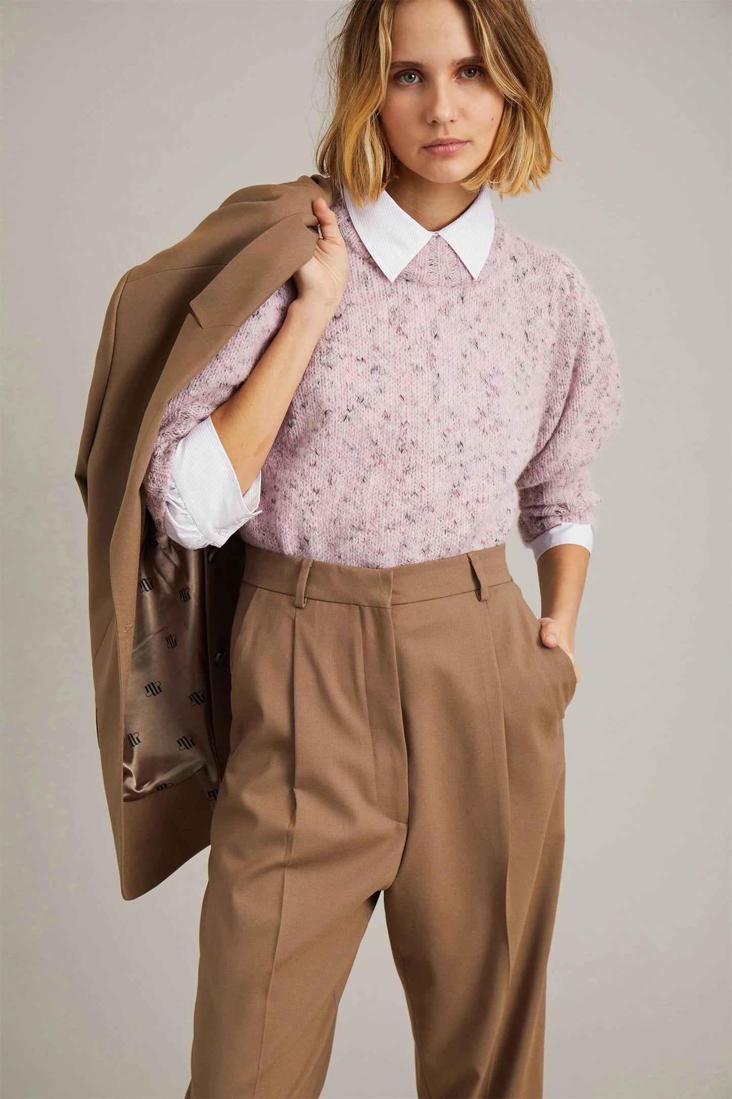 Aira Knit Rose - No22 Damplassen