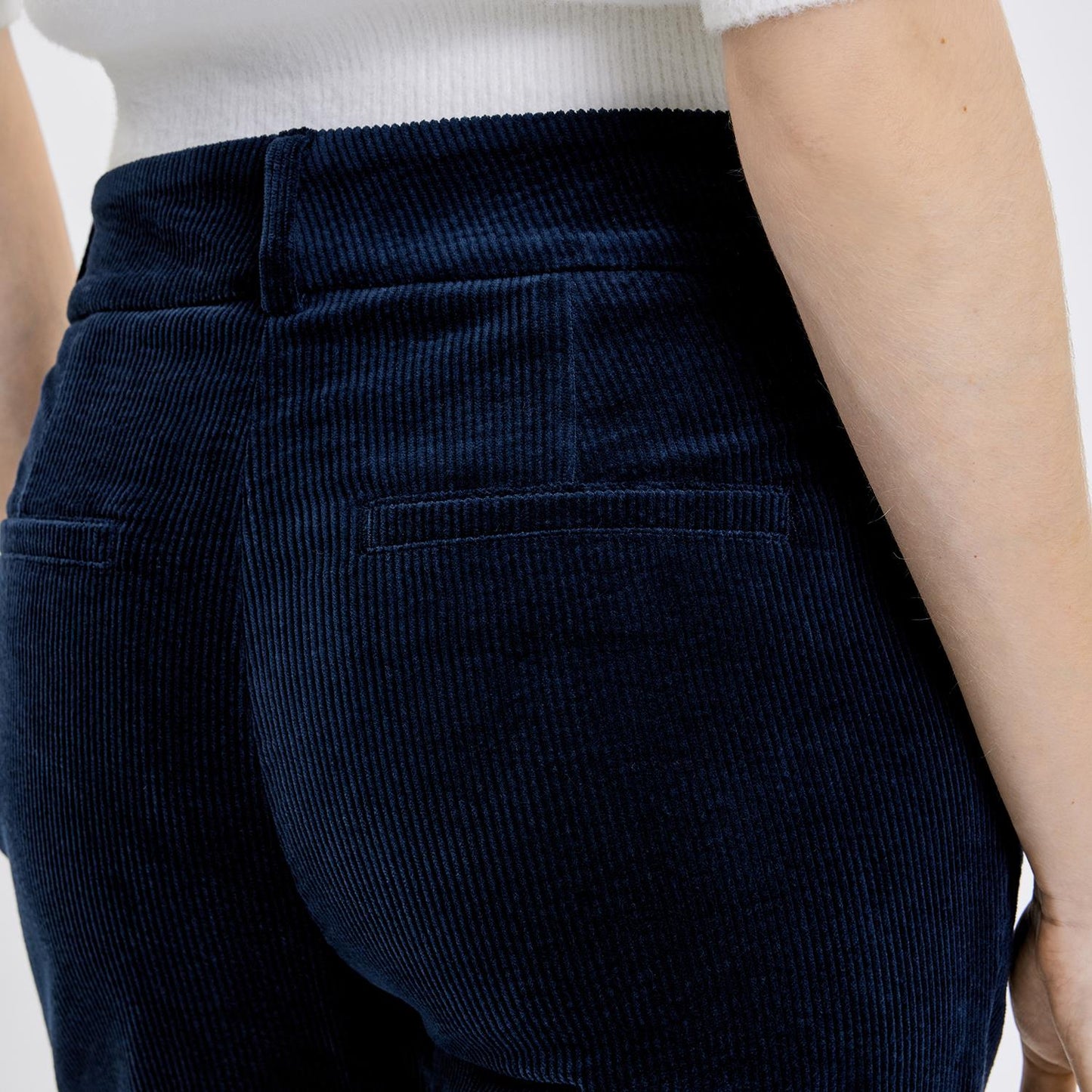 Clara Corduroy Dark Blue - No22 Damplassen