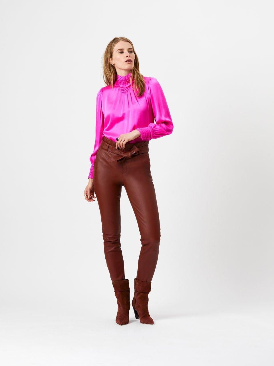 Coline High Collar Top Pink Energy - No22 Damplassen