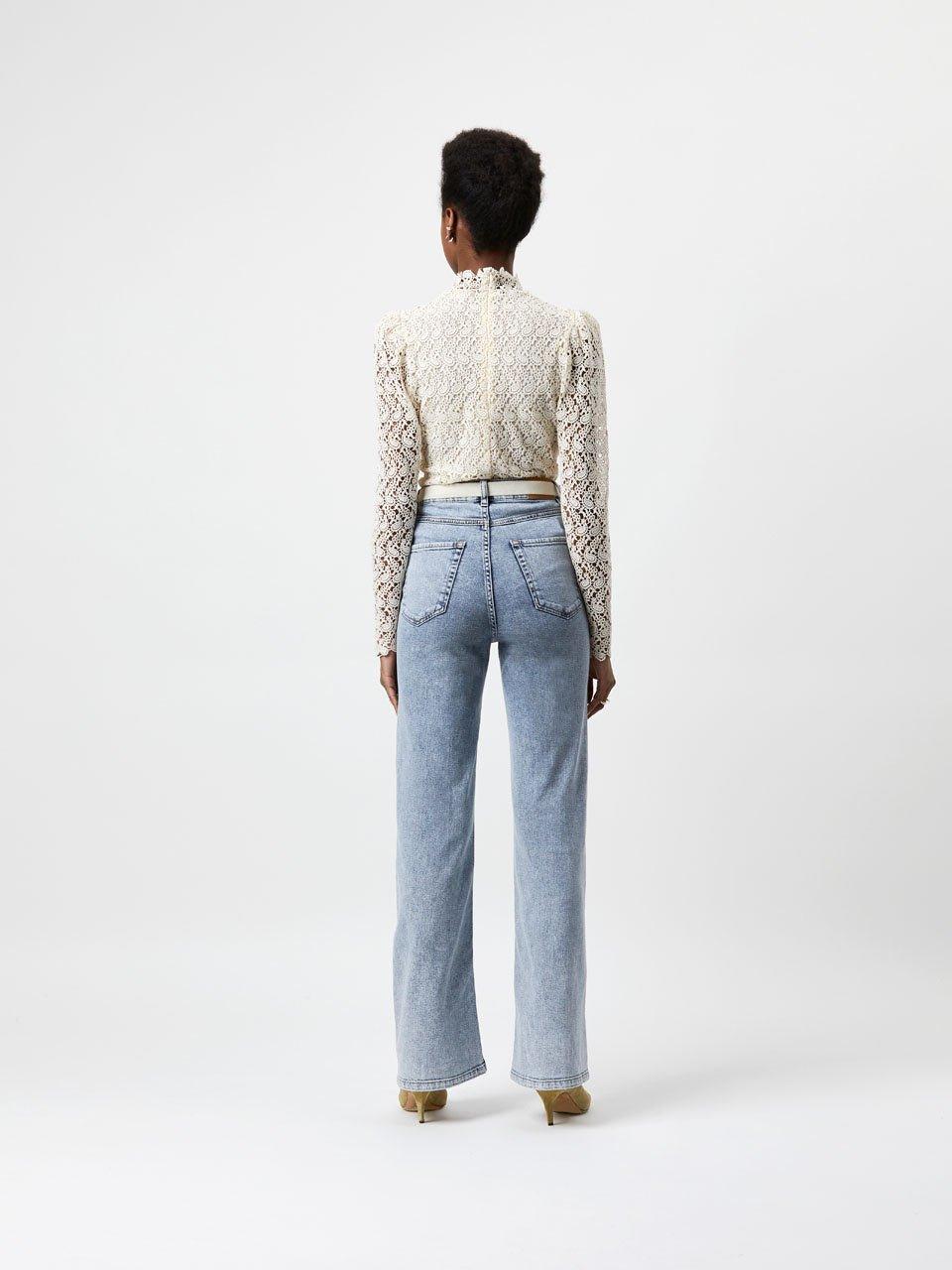 Dunley Lace Long Sleeve Top Butter Cream - No22 Damplassen