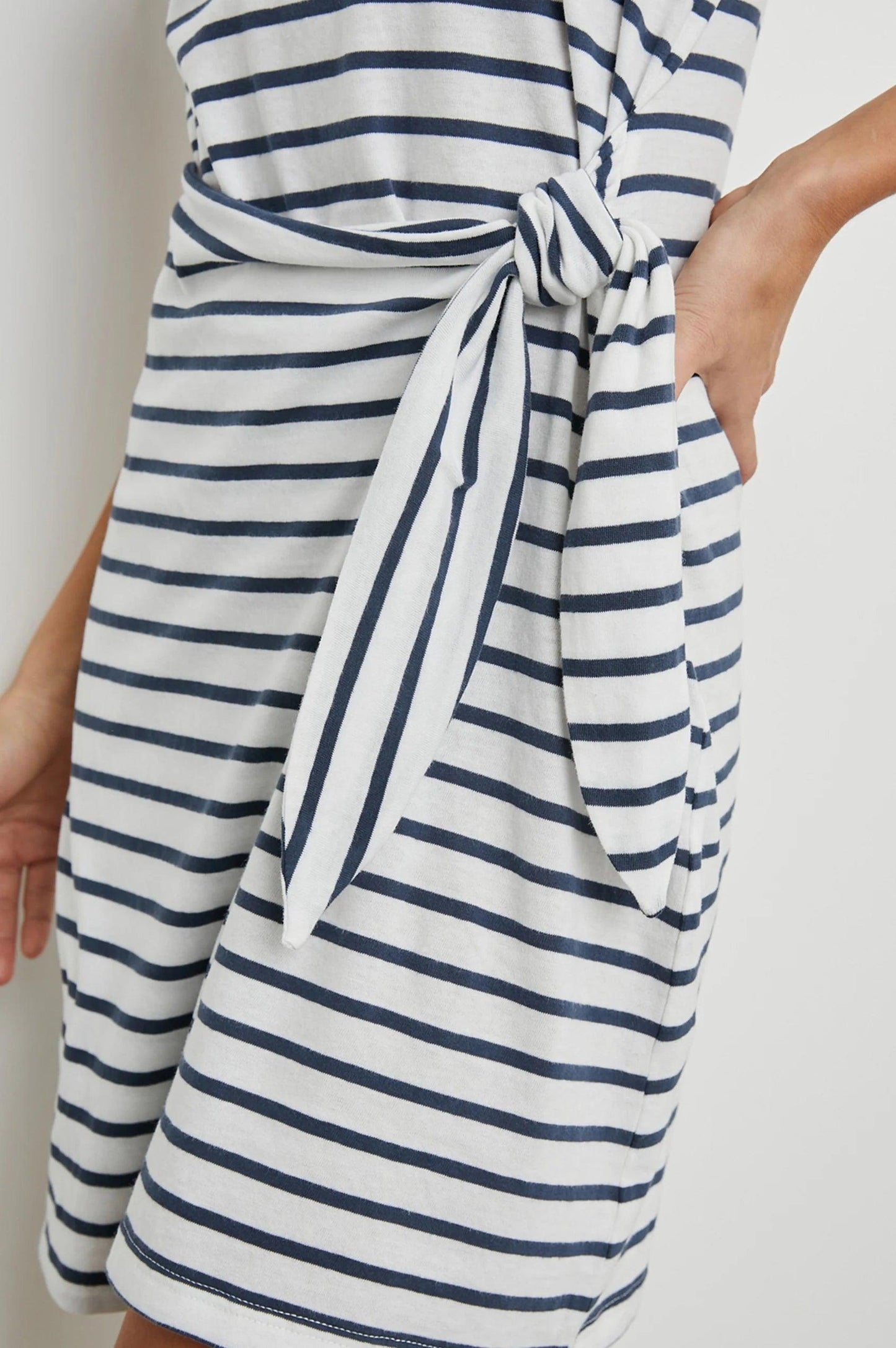 Edie Dress Ivory Navy Stripe - No22 Damplassen