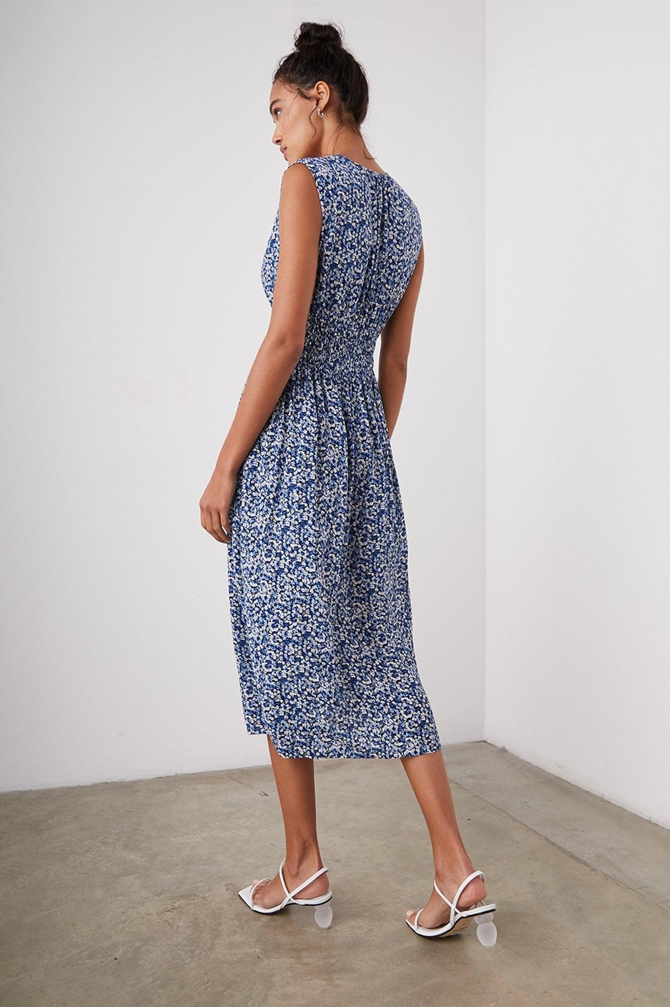 Izzy Ice Chrysanthemum - No22 Damplassen