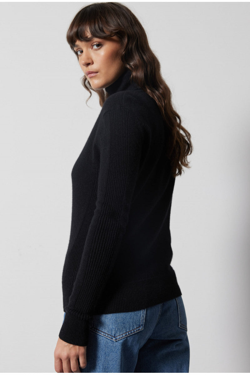 Laurene Turtleneck Sweater Noir - No22 Damplassen