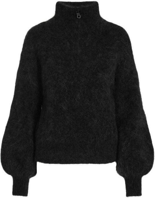 Sort mohairgenser med høy hals og glidelås, dameklær i myk, fluffy ull.