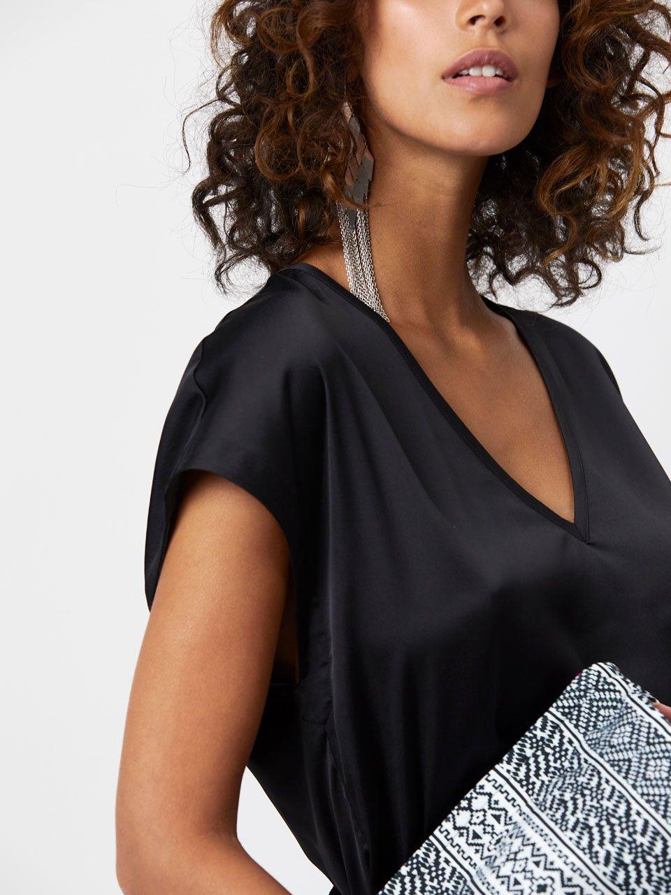 Luiza V-Neck Top Raven - No22 Damplassen