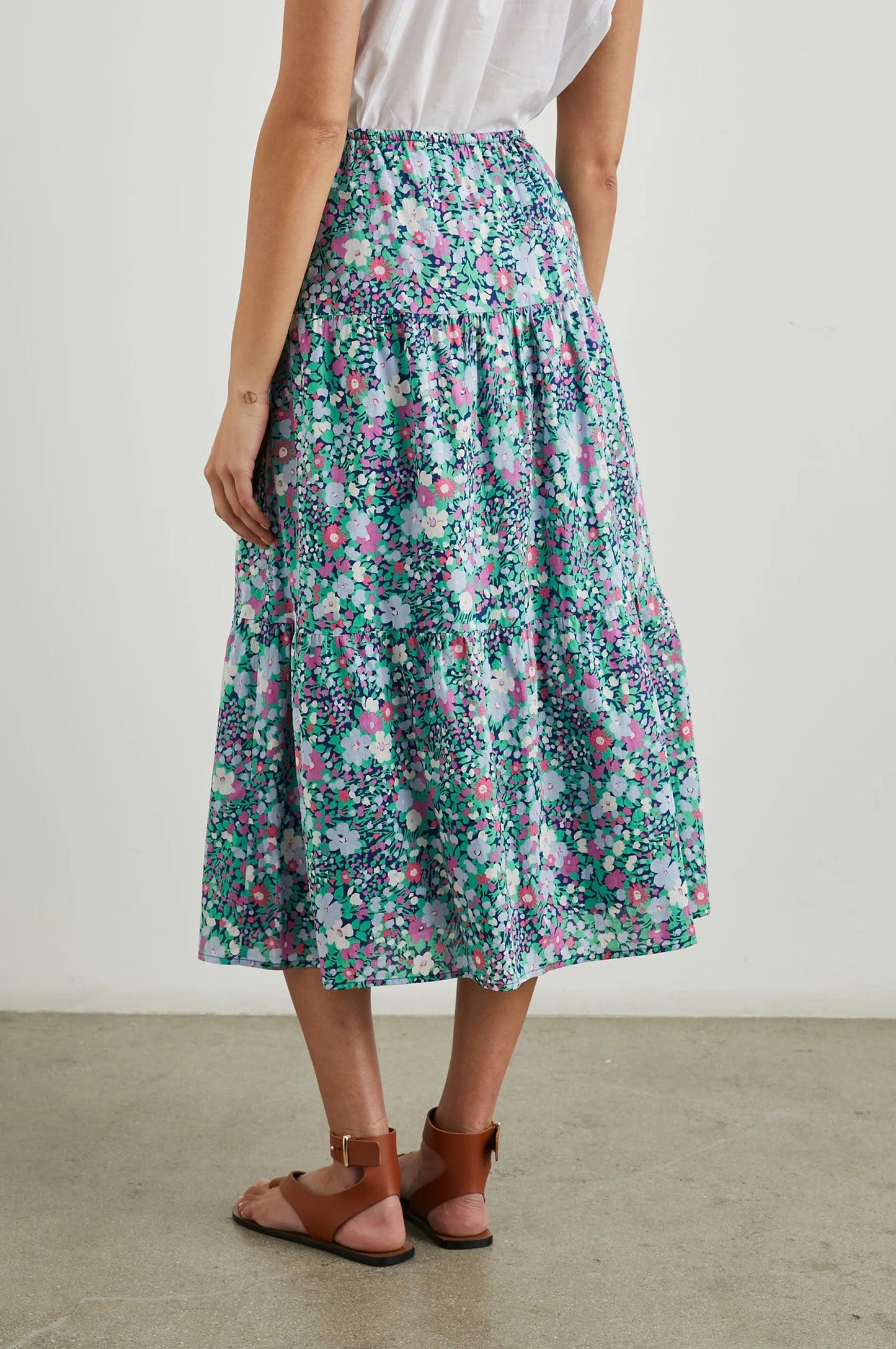Mary Skirt Navy Leilani Floral - No22 Damplassen