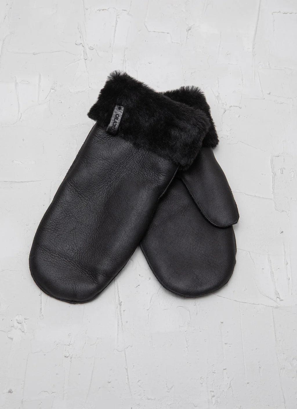 Mila Cuff Black - No22 Damplassen