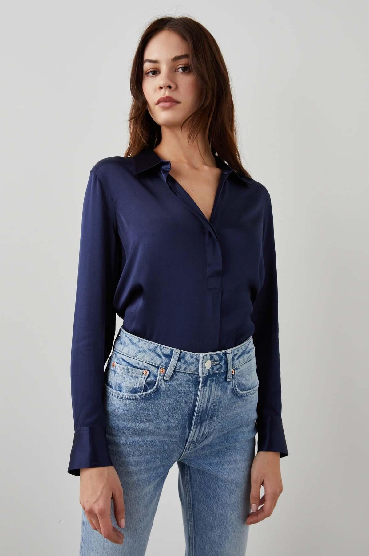 Nissa Shirt Navy - No22 Damplassen