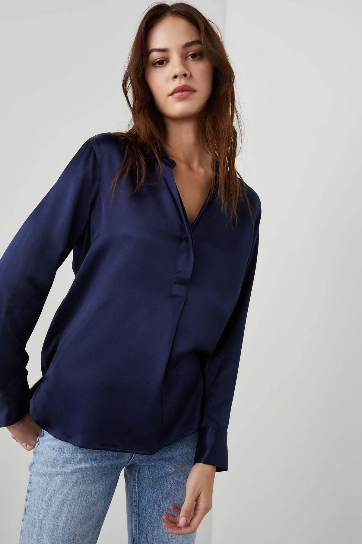 Nissa Shirt Navy - No22 Damplassen