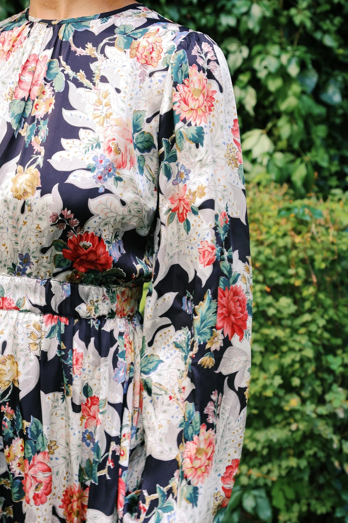 Satin Midi Dress Black Bouquet
