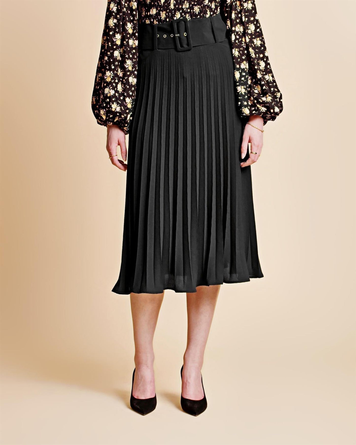 Plissé Midi Skirt Black - No22 Damplassen