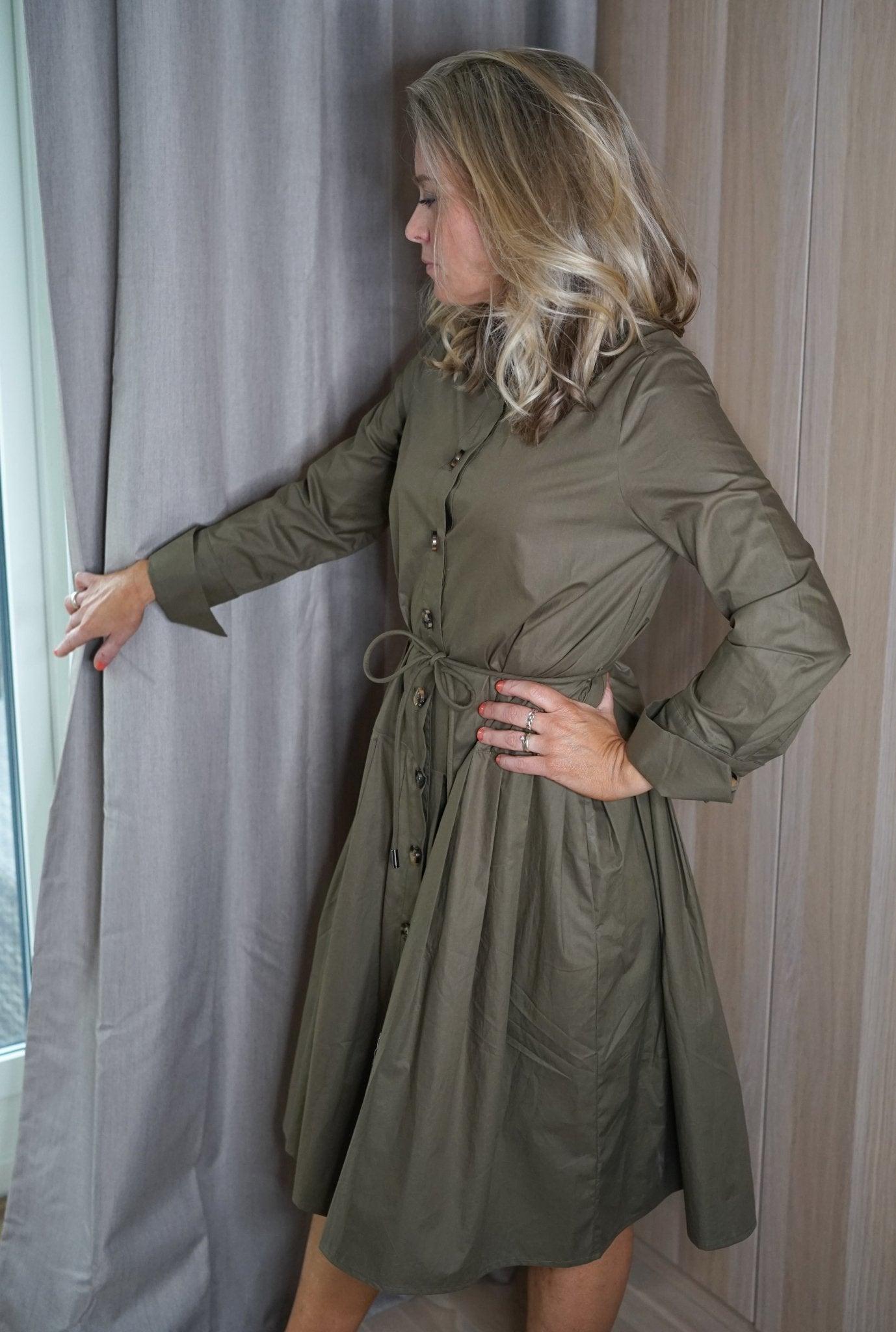 Poplin Tuxedo Dress Olive Green - No22 Damplassen