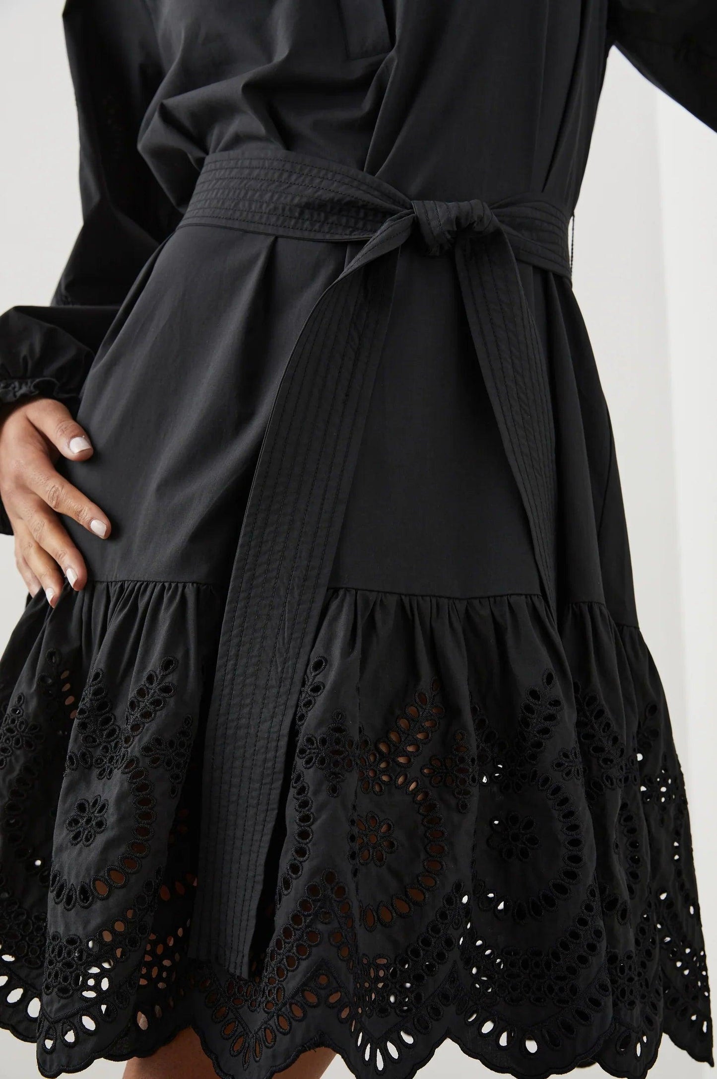 Saylor Dress Black Eyelet - No22 Damplassen