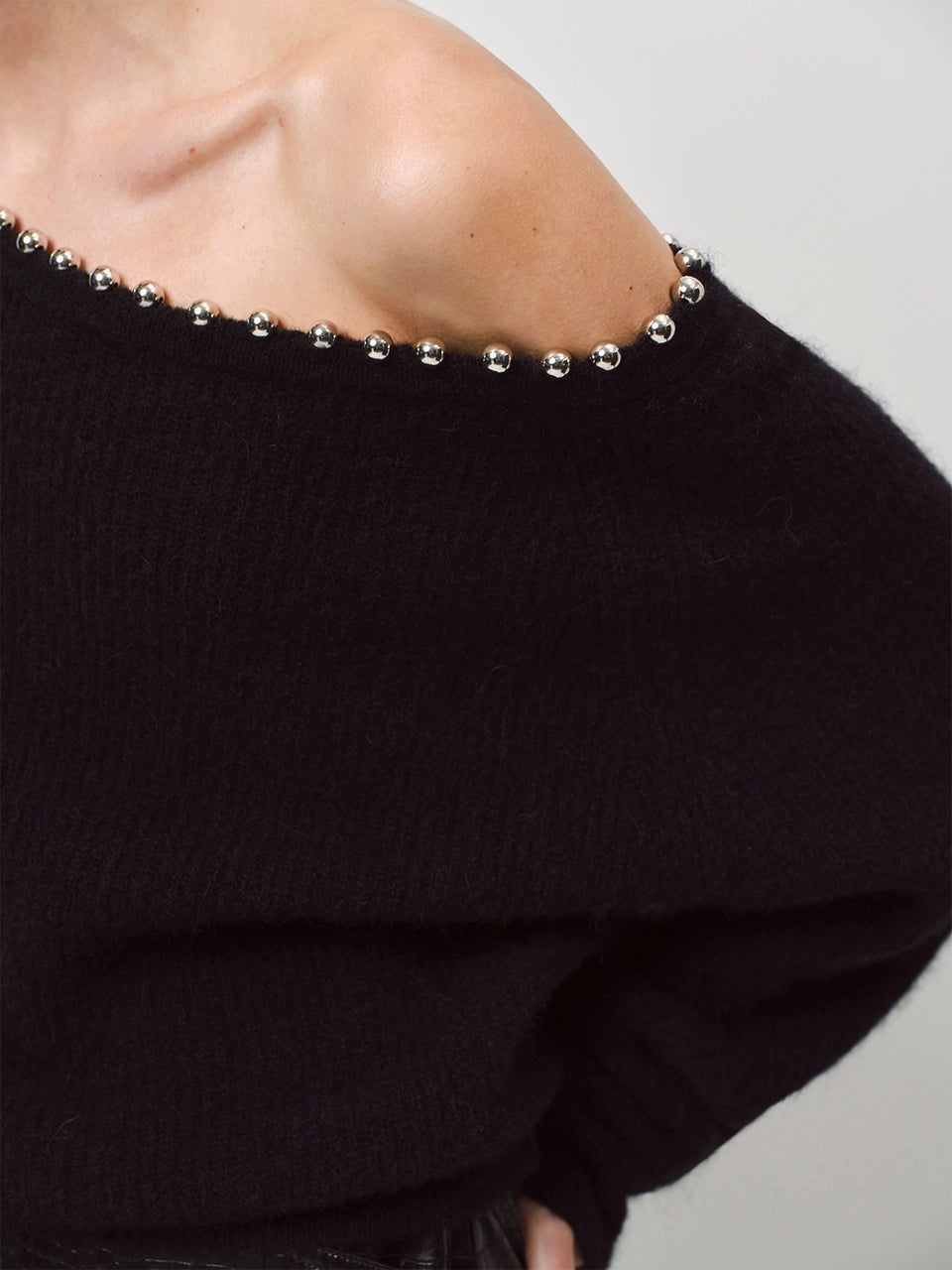 Tazzo Embellished Sweater Black - No22 Damplassen