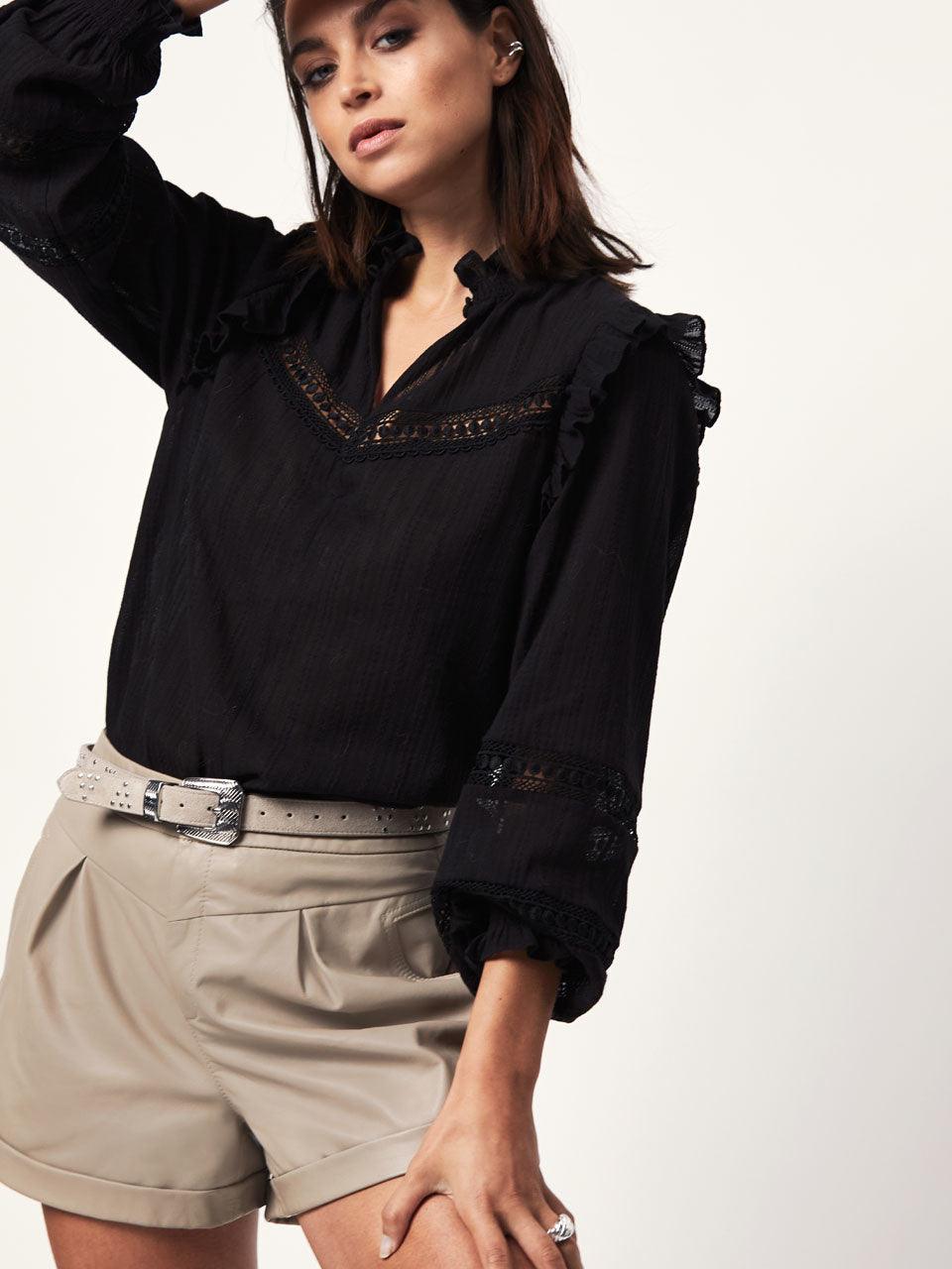 Vivi Ruffled Top Raven - No22 Damplassen