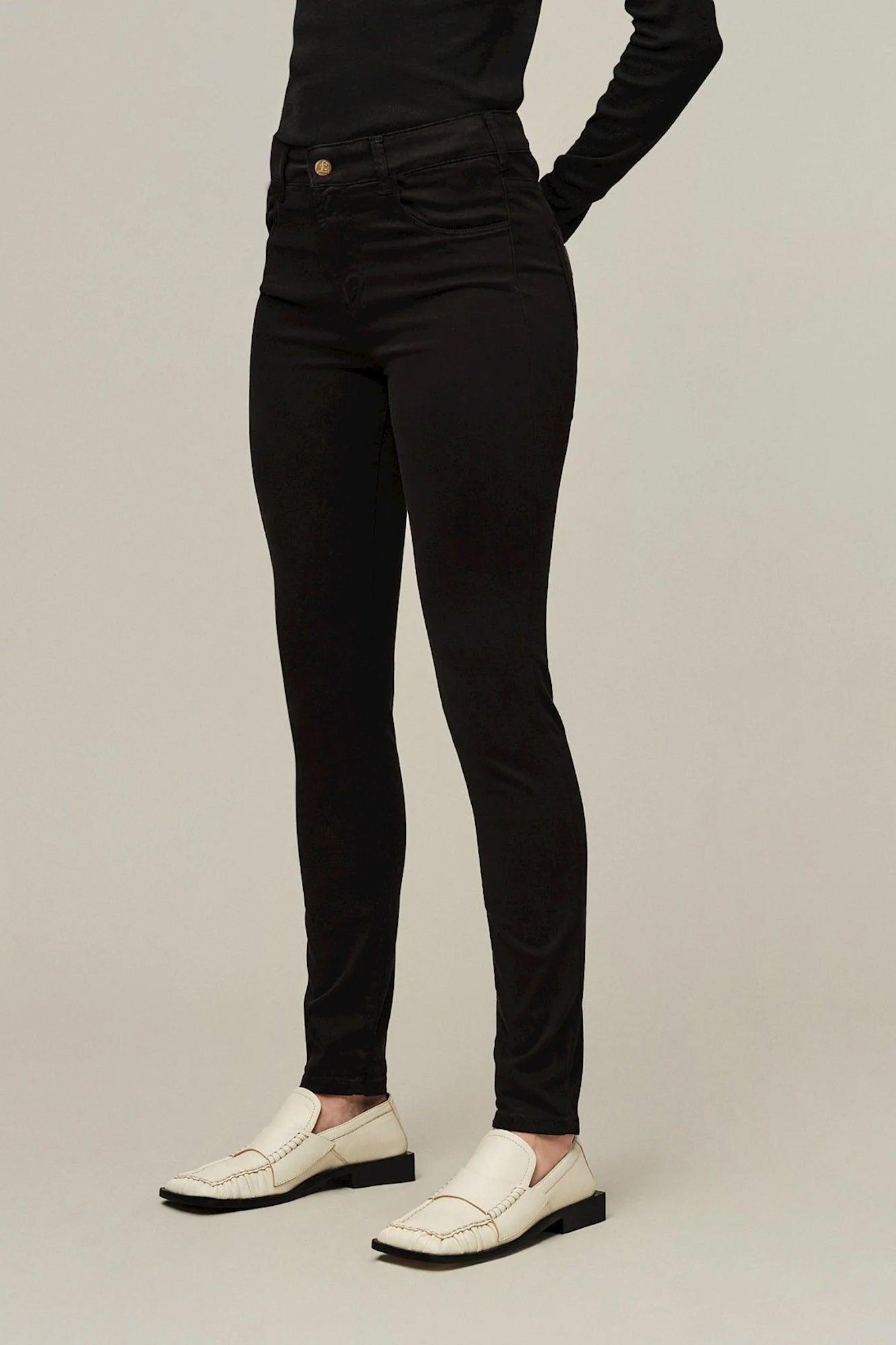Celia Velvet Winter Black - No22 Damplassen