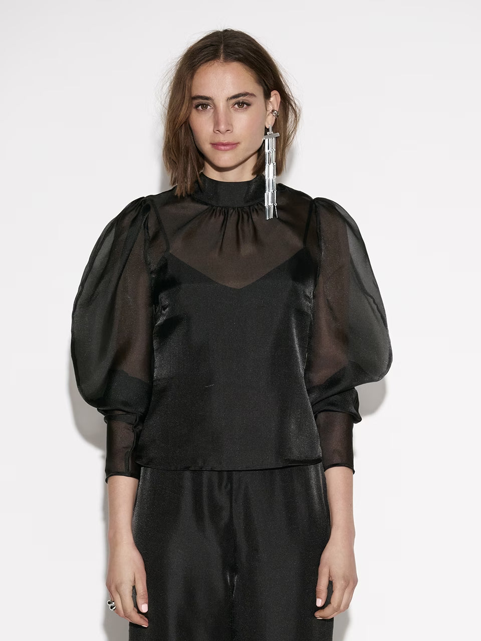 Ocean Puffy Sleeve Top Raven