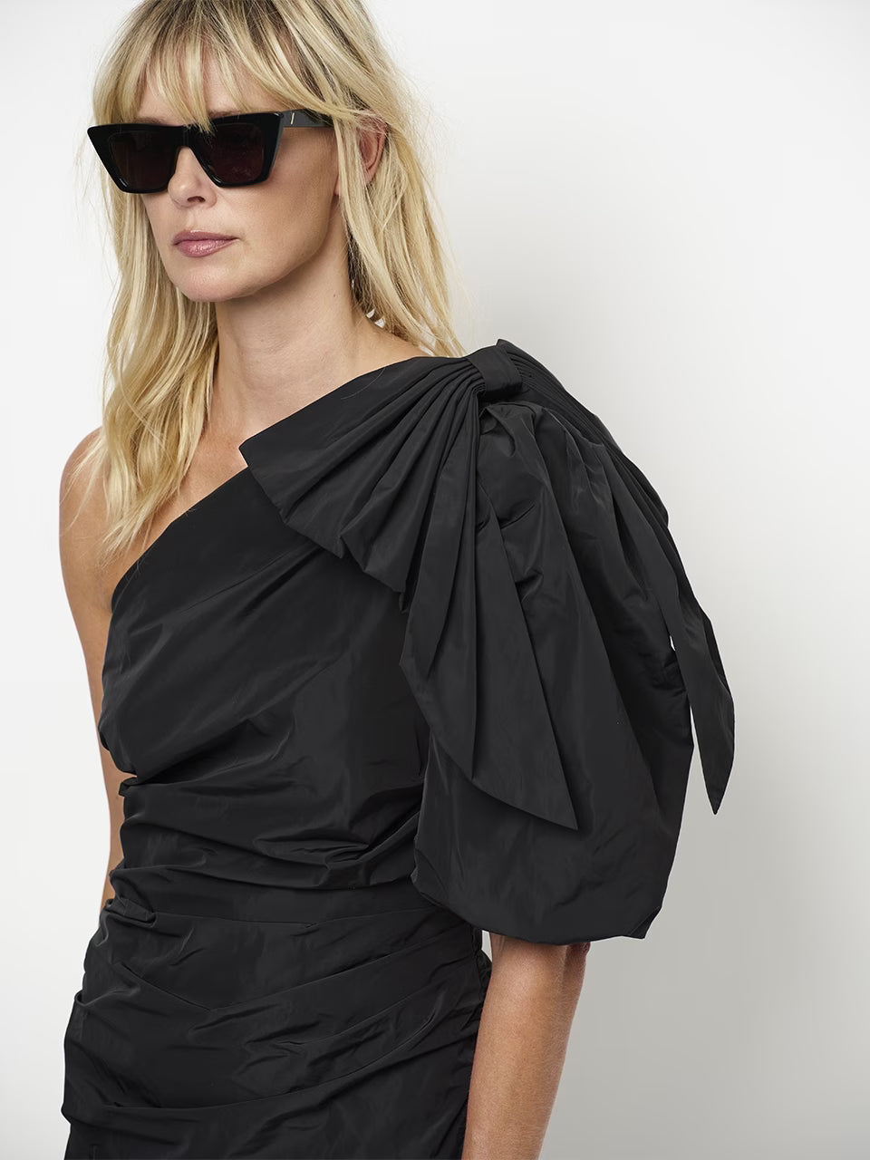 Tami Draping Bow Dress Black