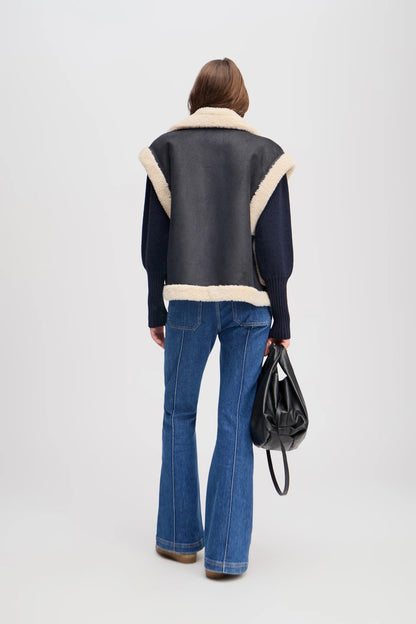 Lurple Vest Black