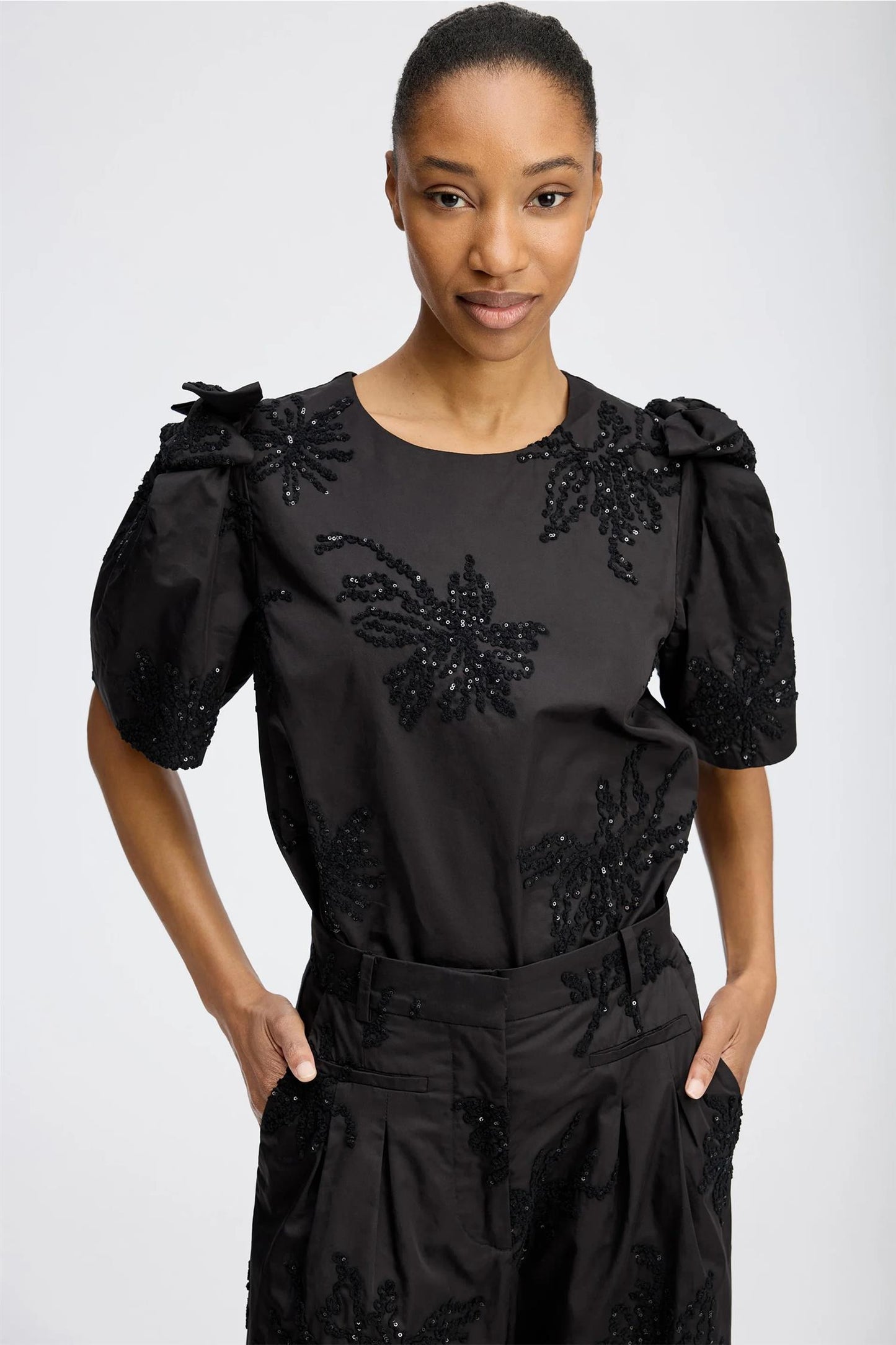 Ryme Top Black