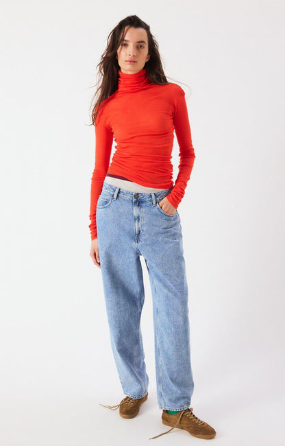 Massachusetts Turtleneck Vintage Strawberry