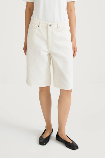 Kayne Shorts Ecru