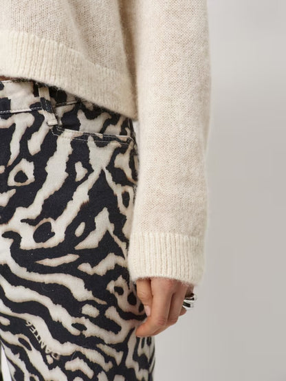 Ariama Crewneck Sweater Milk Oatmeal Cream