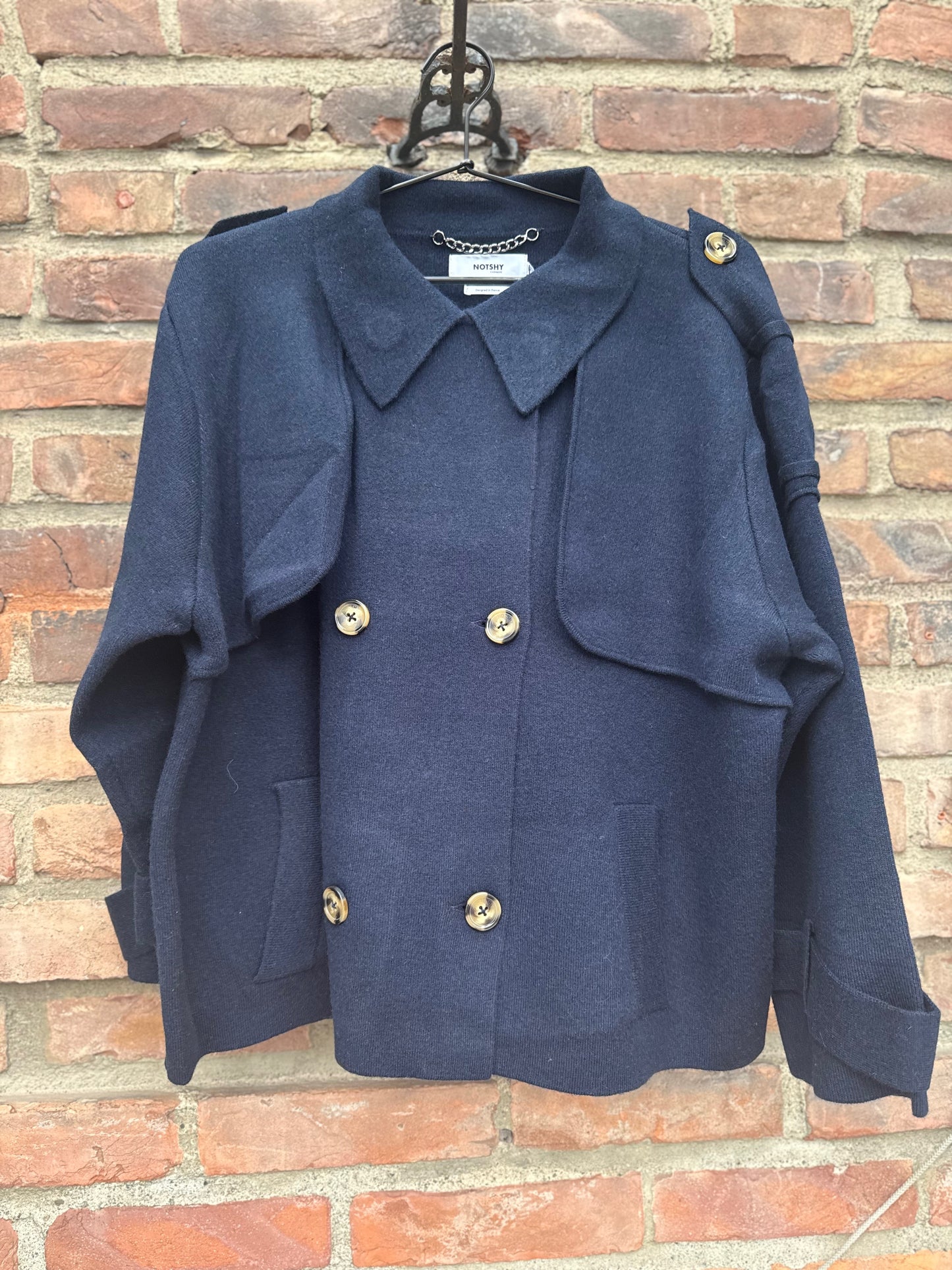 Talita Trench Court Marine
