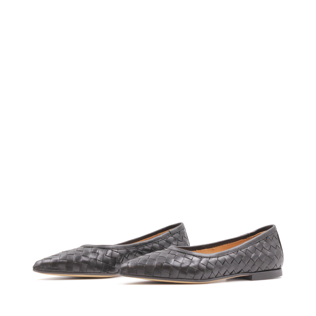 Intreccio Ballet Black