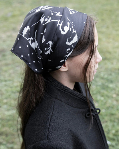 Betty Silk Scarf Primrose Black/Cream