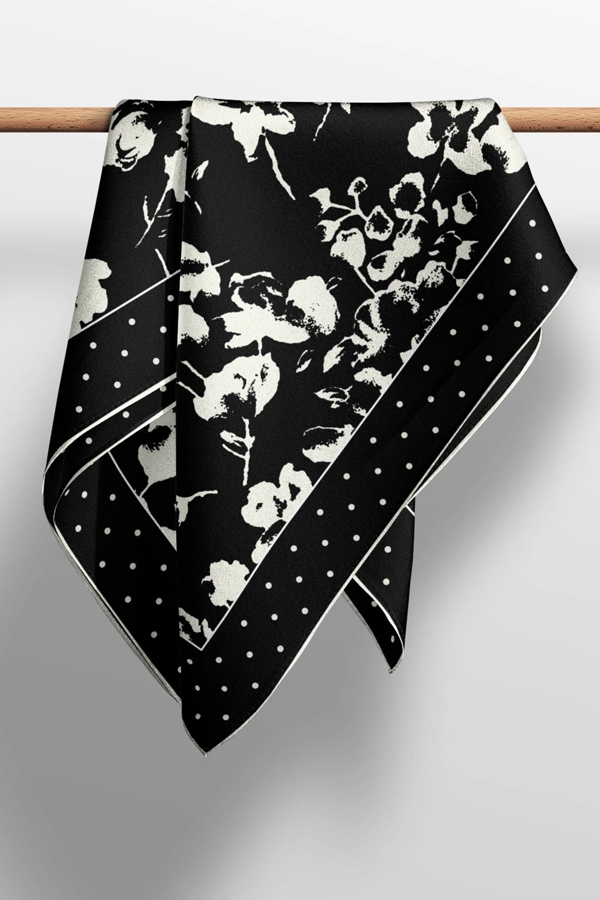 Betty Silk Scarf Primrose Black/Cream