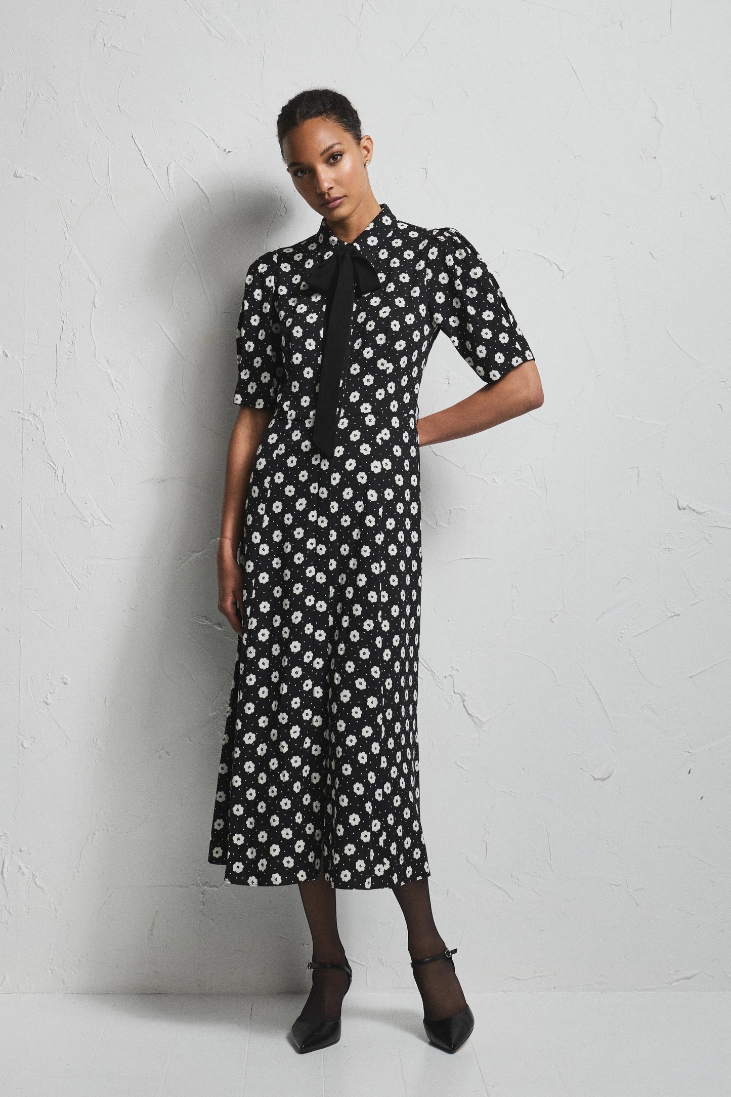 Charlotte Dress Creme Fleur Black