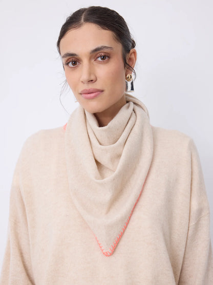 Elga Encharpe Triangle Scarf