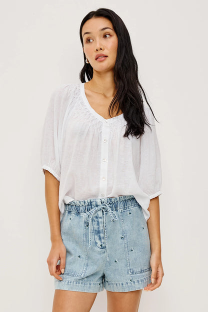 Foster Shorts Ivory Carnations