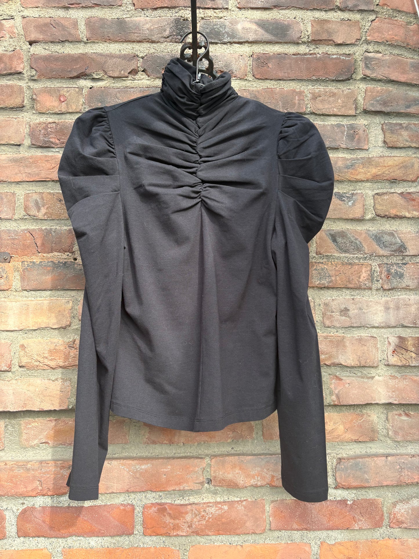 Aarini Top Onyx Black