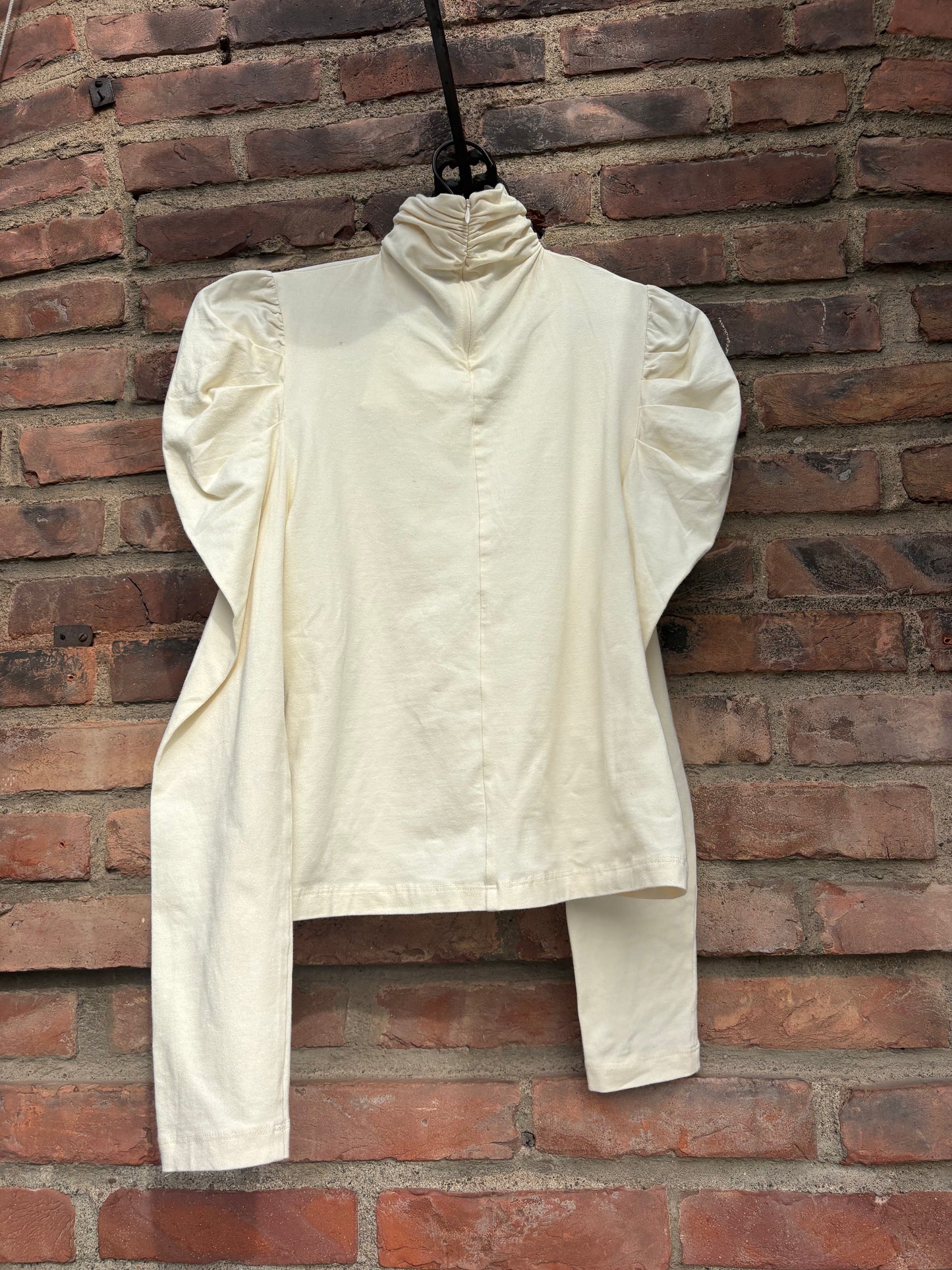 Aarini Top Papyrus