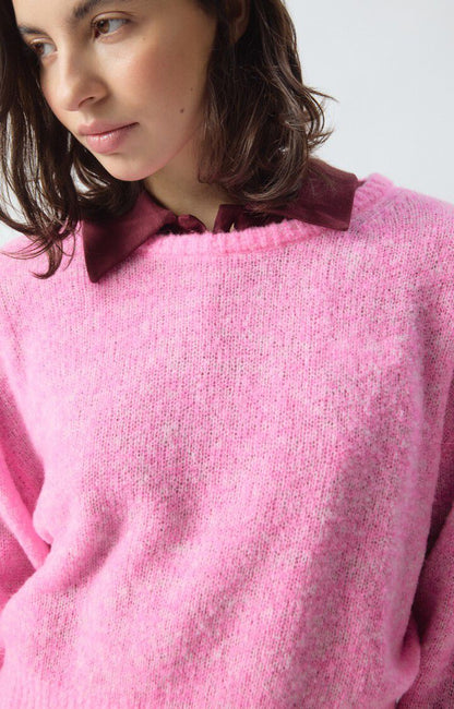 Nuggy Jumper Fluorescent Petunia Melange