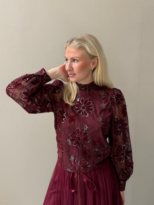 Lace Top Wine